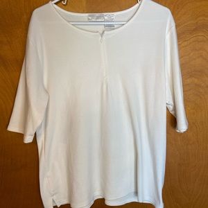 Vintage White Short Sleeve Zippered Top